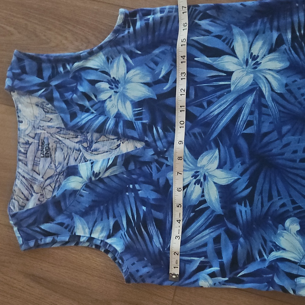 LANDS END Beach Cover Up - Picture 2 of 4